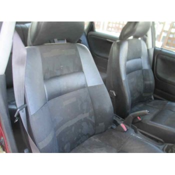 volvo s40 berlina del año 1999