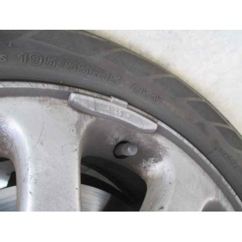 volvo s40 berlina del año 1999