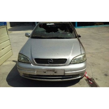 opel astra g berlina del año 2000