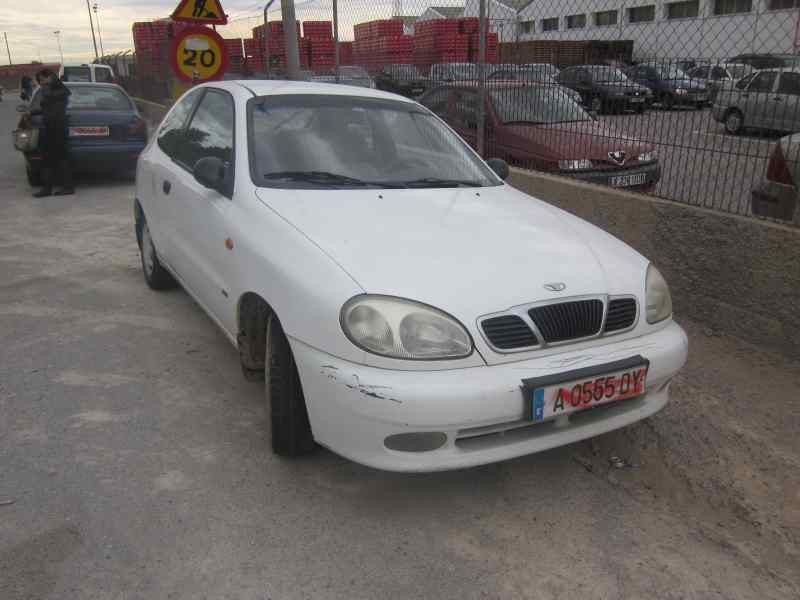 daewoo lanos del año 1999