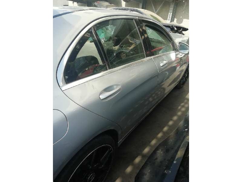 Recambio de puerta trasera derecha para mercedes-benz clase c w205 c200 bluetec referencia OEM IAM   