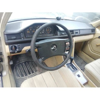 mercedes-benz clase e (w124) berlina del año 1995