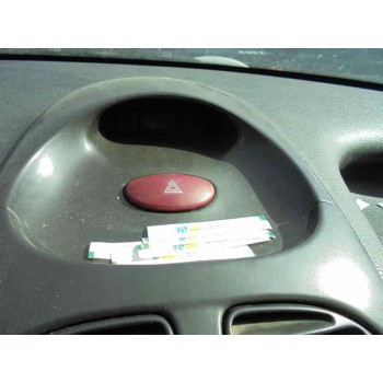 peugeot 206 berlina del año 2001