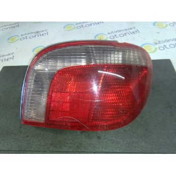 PILOTO TRASERO DERECHO TOCADO 