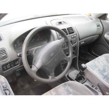 mitsubishi carisma berina 5 (da0) del año 1999