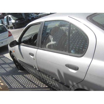 nissan primera berlina (p11) del año 1999