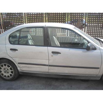 nissan primera berlina (p11) del año 1999