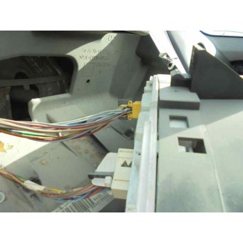 peugeot 206 berlina del año 2001