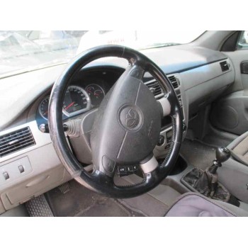 daewoo nubira berlina del año 2004