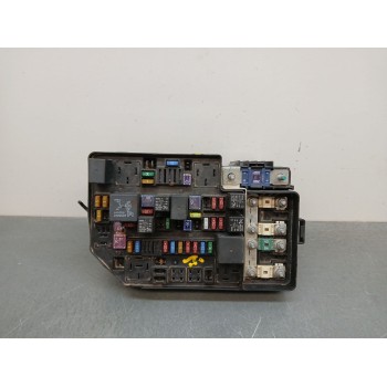 CAJA RELES / FUSIBLES 10837494 carcasa rota 