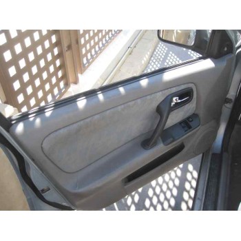 nissan primera berlina (p11) del año 1999