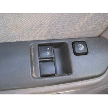 nissan primera berlina (p11) del año 1999