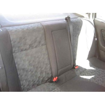 opel astra g berlina del año 2000