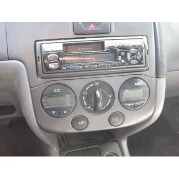 nissan primera berlina (p11) del año 1999