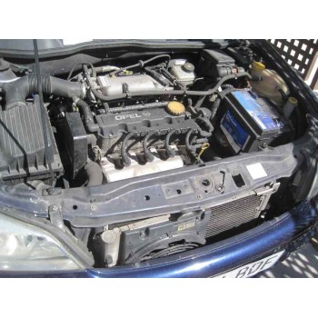 opel astra g berlina del año 2000