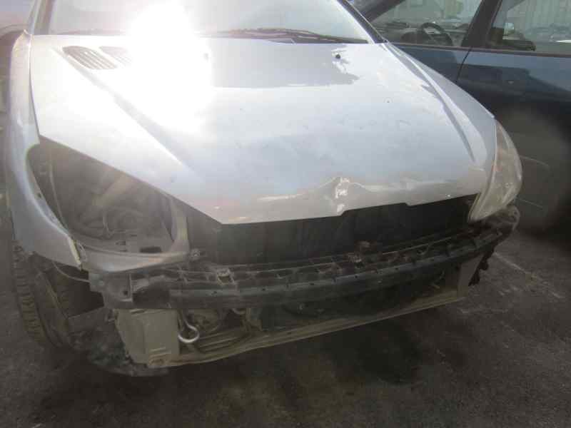 peugeot 206 berlina del año 2000