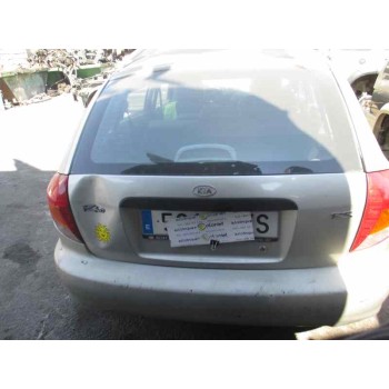 kia rio del año 2002