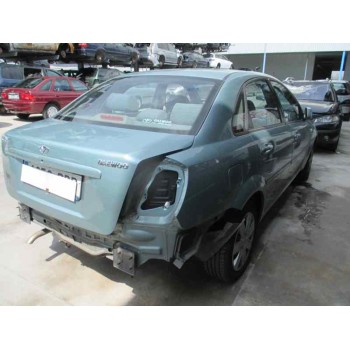 daewoo nubira berlina del año 2004