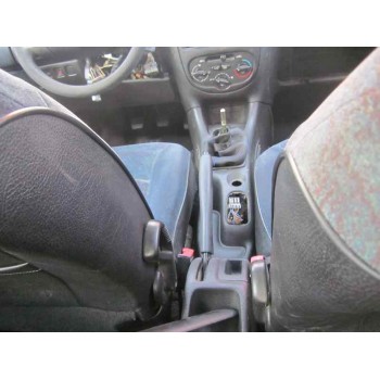 peugeot 206 berlina del año 2000