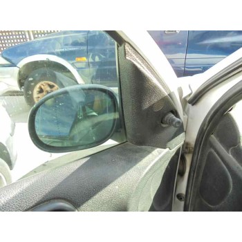 peugeot 206 berlina del año 2001