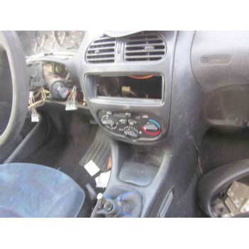 peugeot 206 berlina del año 2000