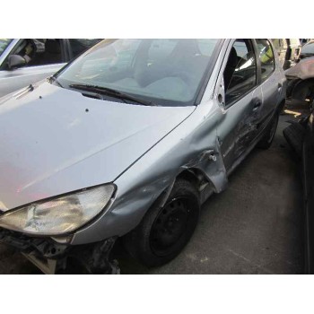 peugeot 206 berlina del año 2000