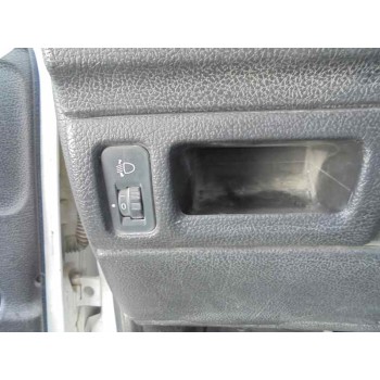 peugeot 206 berlina del año 2001