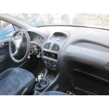 peugeot 206 berlina del año 2000