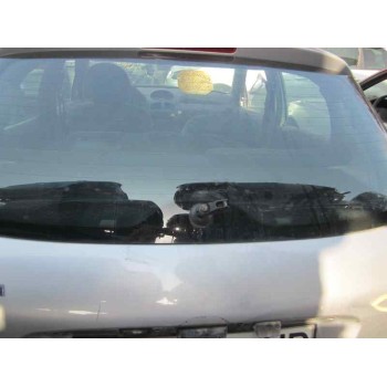 peugeot 206 berlina del año 2000