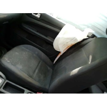 ford focus berlina (cap) del año 2005