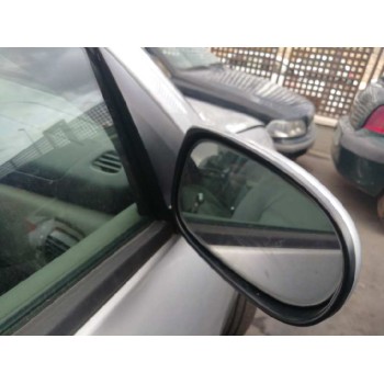 nissan almera (n16/e) del año 2001