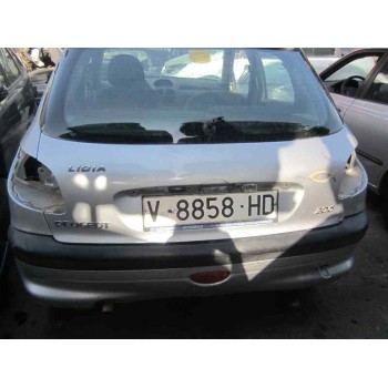 peugeot 206 berlina del año 2000