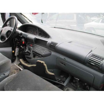 peugeot 806 del año 2000