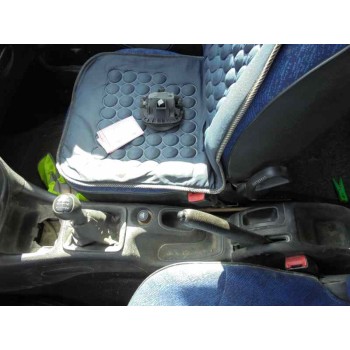 peugeot 206 berlina del año 2001