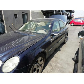 mercedes-benz clase e (w211) berlina del año 2002