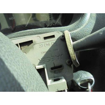 peugeot 206 berlina del año 2001