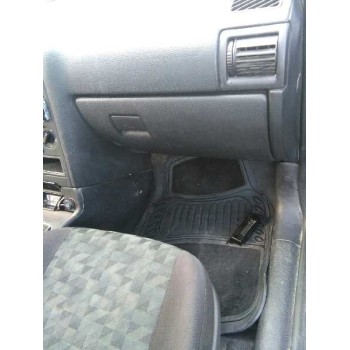 opel astra g berlina del año 1999