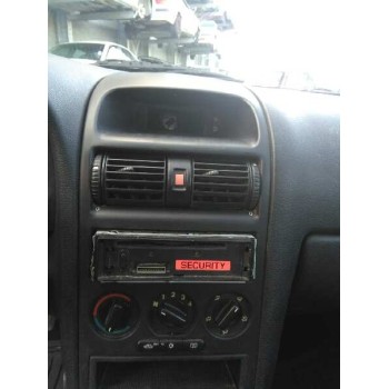 opel astra g berlina del año 1999