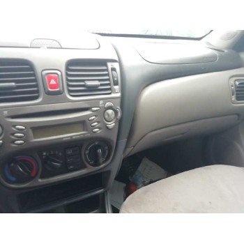 nissan almera (n16/e) del año 2001