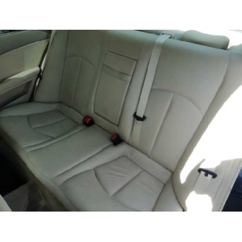 mercedes-benz clase e (w211) berlina del año 2002