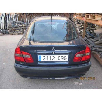 mitsubishi carisma berlina 4 (da0) del año 2004