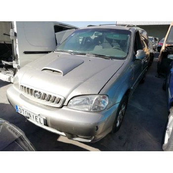 kia carnival del año 2001