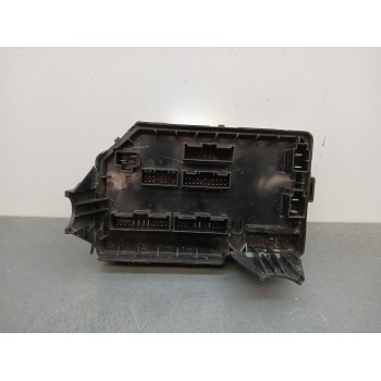 Recambio de caja reles / fusibles para mg zs luxury referencia OEM IAM 10837494 carcasa rota 