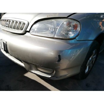 kia carnival del año 2001