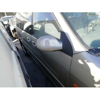 kia carnival del año 2001