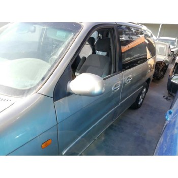 kia carnival del año 2001