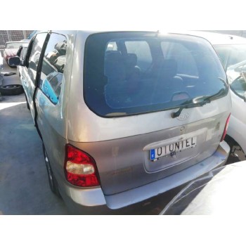 kia carnival del año 2001