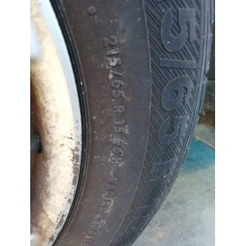 kia carnival del año 2001