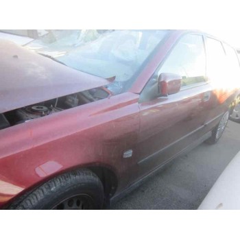 volvo v40 familiar del año 2002