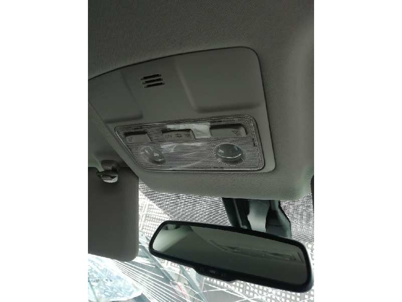 Recambio de luz interior para toyota rav 4 active referencia OEM IAM   